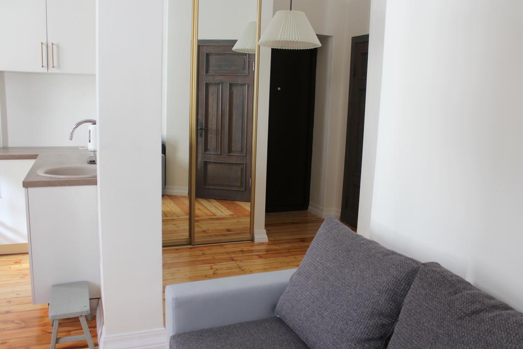 2 Room Apartment In Embasy Area Riga Eksteriør bilde