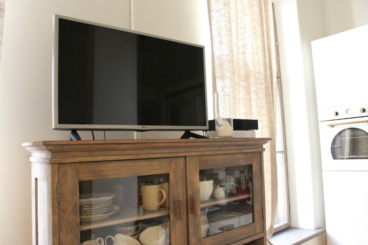 2 Room Apartment In Embasy Area Riga Eksteriør bilde